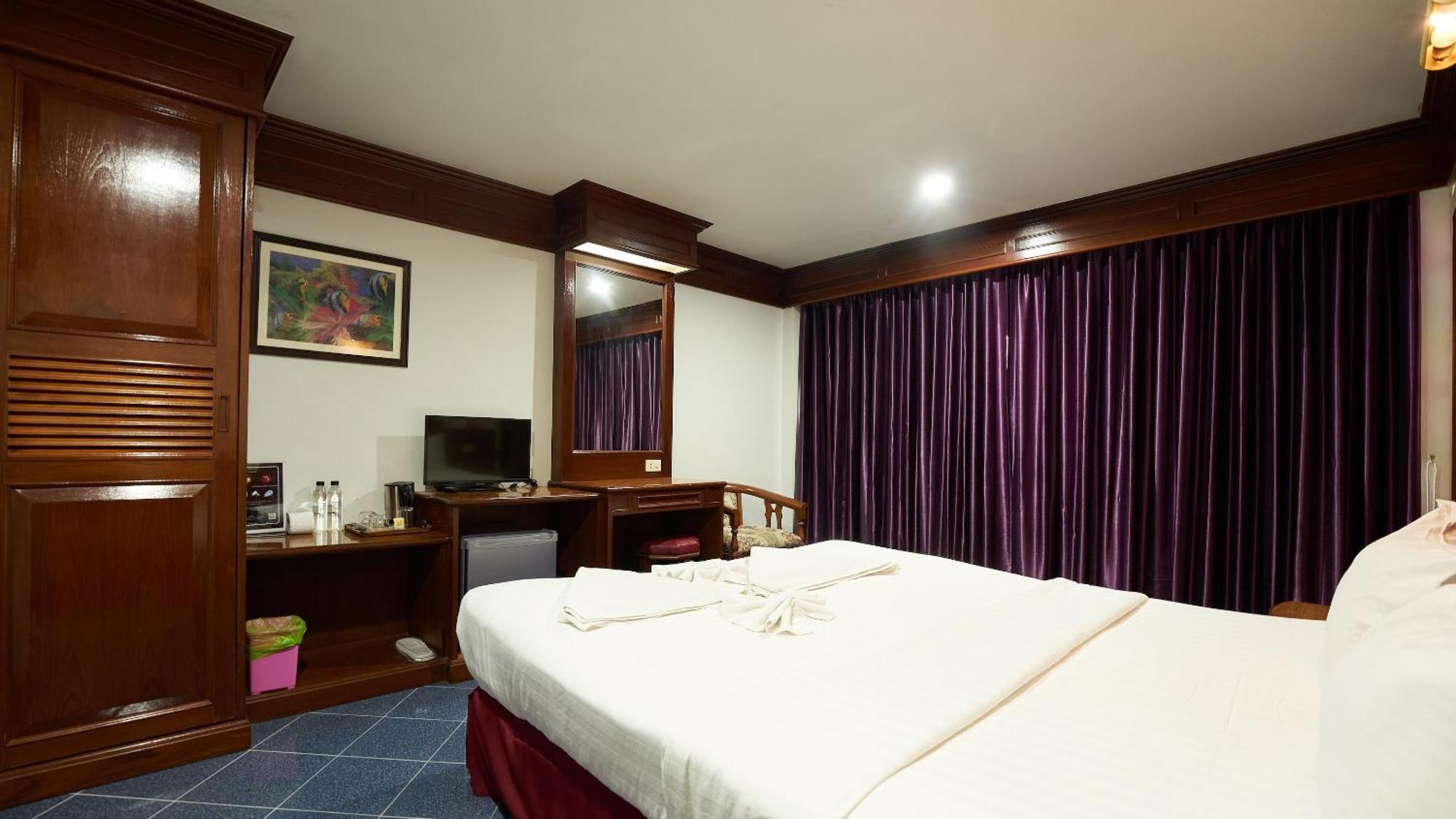 Lime Hotel Patong Bilik gambar