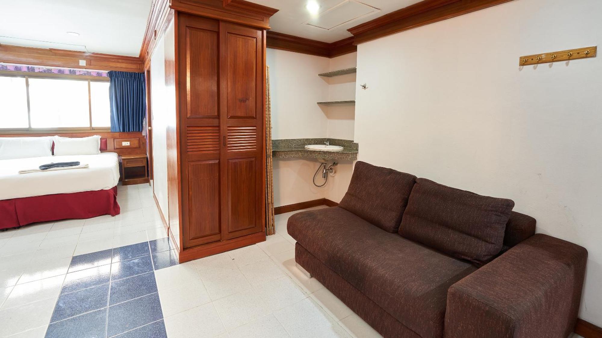 Lime Hotel Patong Bilik gambar