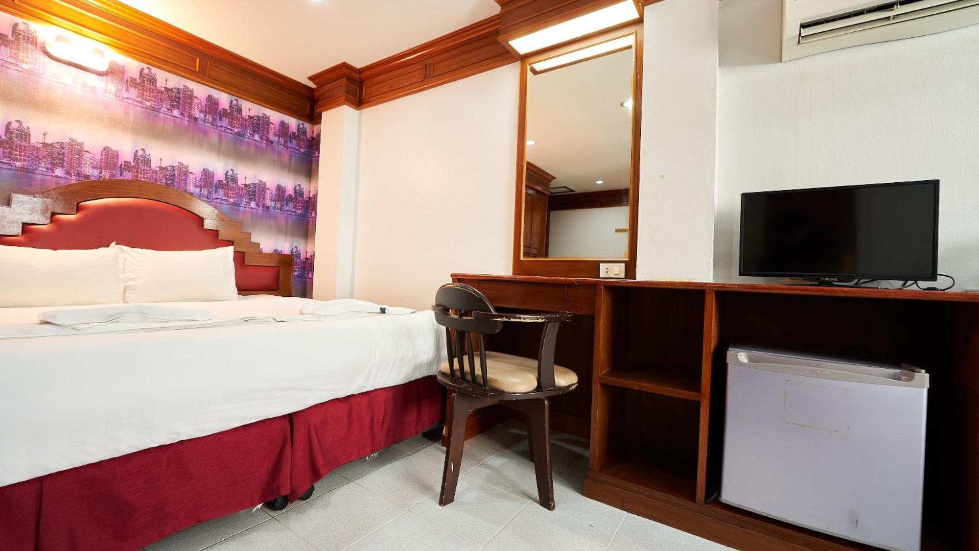 Lime Hotel Patong Bilik gambar