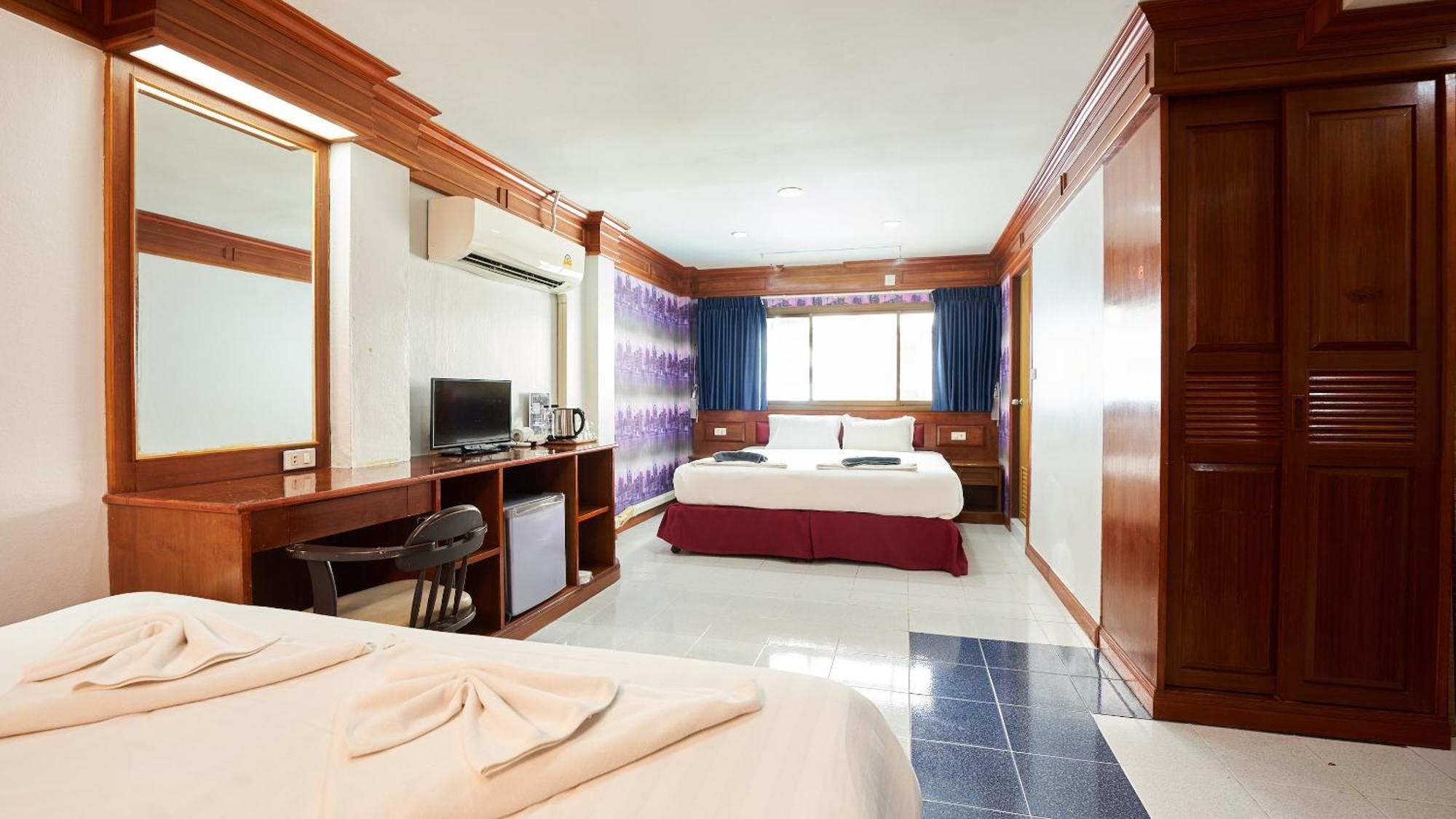 Lime Hotel Patong Bilik gambar