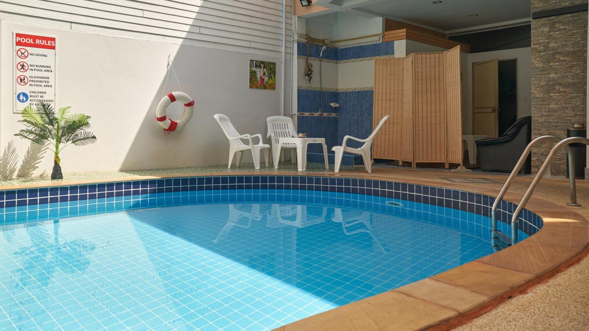 Lime Hotel Patong Luaran gambar
