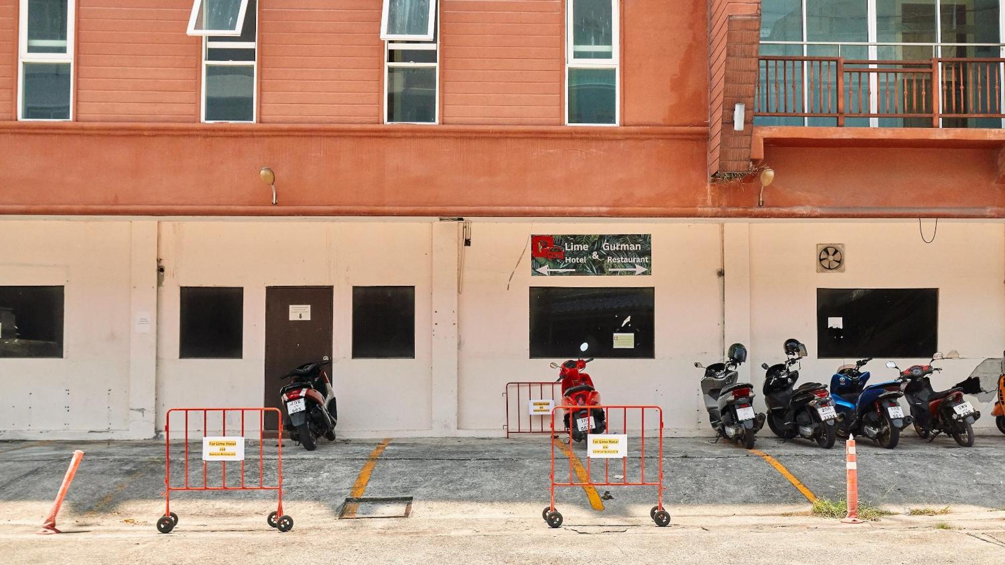 Lime Hotel Patong Luaran gambar