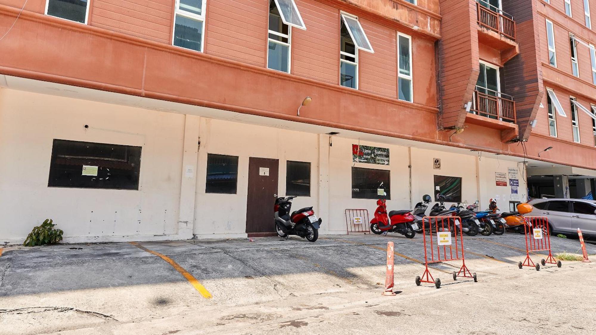Lime Hotel Patong Luaran gambar